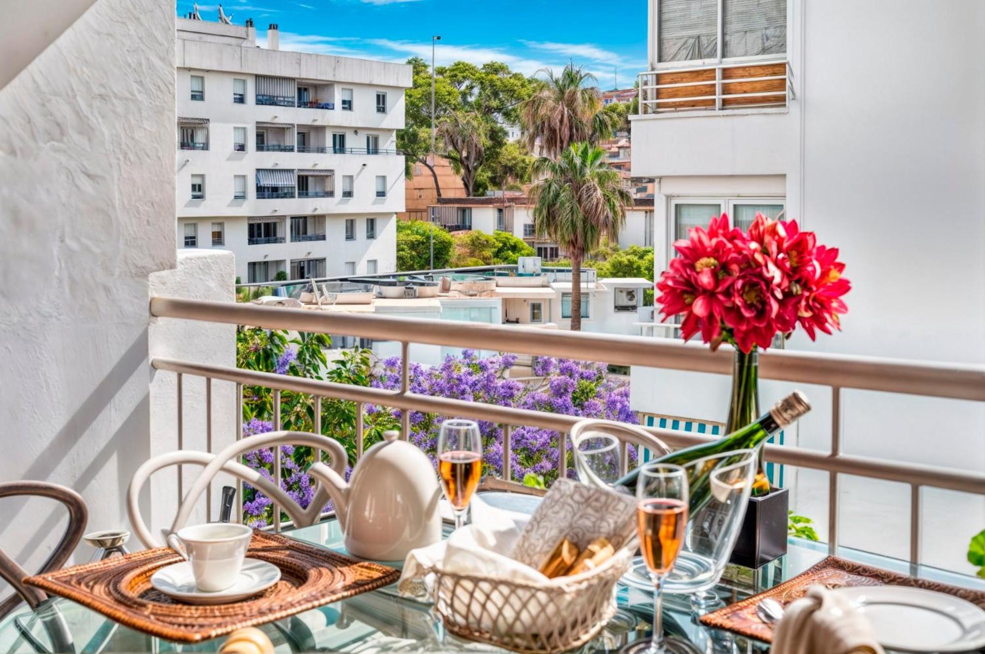 Elegant Beachside * Marbella