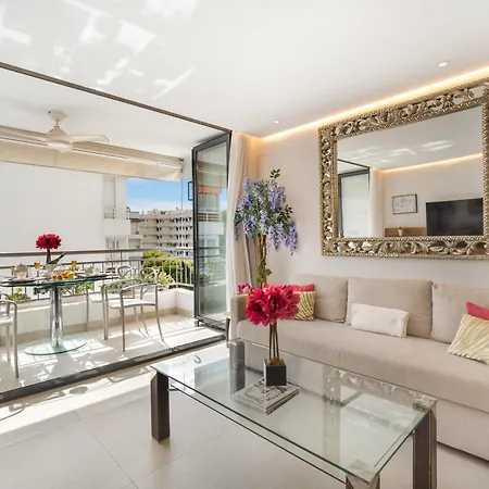 Elegant Marbella Beachside Exterior photo